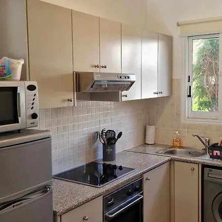 House C13 Ilios 2 Complex