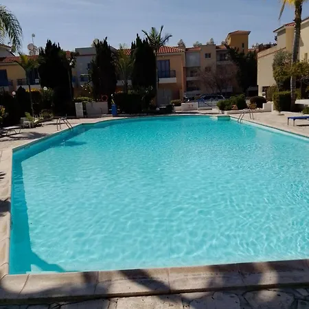 House C13 Ilios 2 Complex 度假居 Paphos