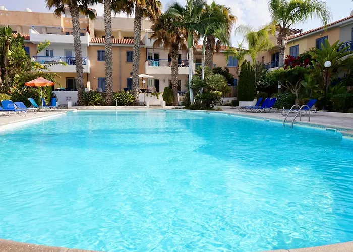 House C13 Ilios 2 Complex