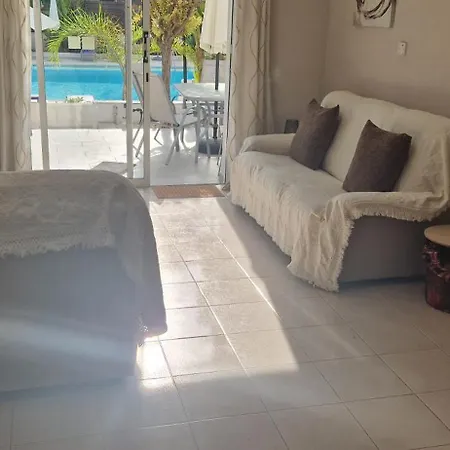 House C13 Ilios 2 Complex *